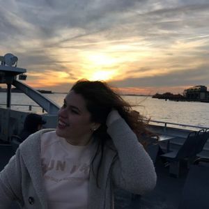 Meet your Posher, Melis